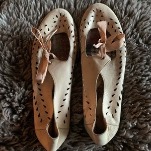 Born shoes unique design sz 11